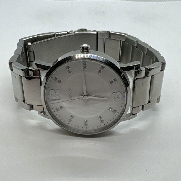DKNY NY8160 Women's Silver Stainless Steel Analog Dial Quartz Wrist Watch JNA274 - Picture 5 of 11